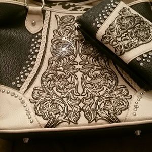 A beautiful Montana West bag and wallet